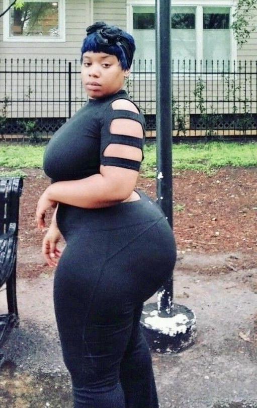 25P Asses I Would Risk Cumming On in Public