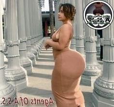 25P Asses I Would Risk Cumming On in Public
