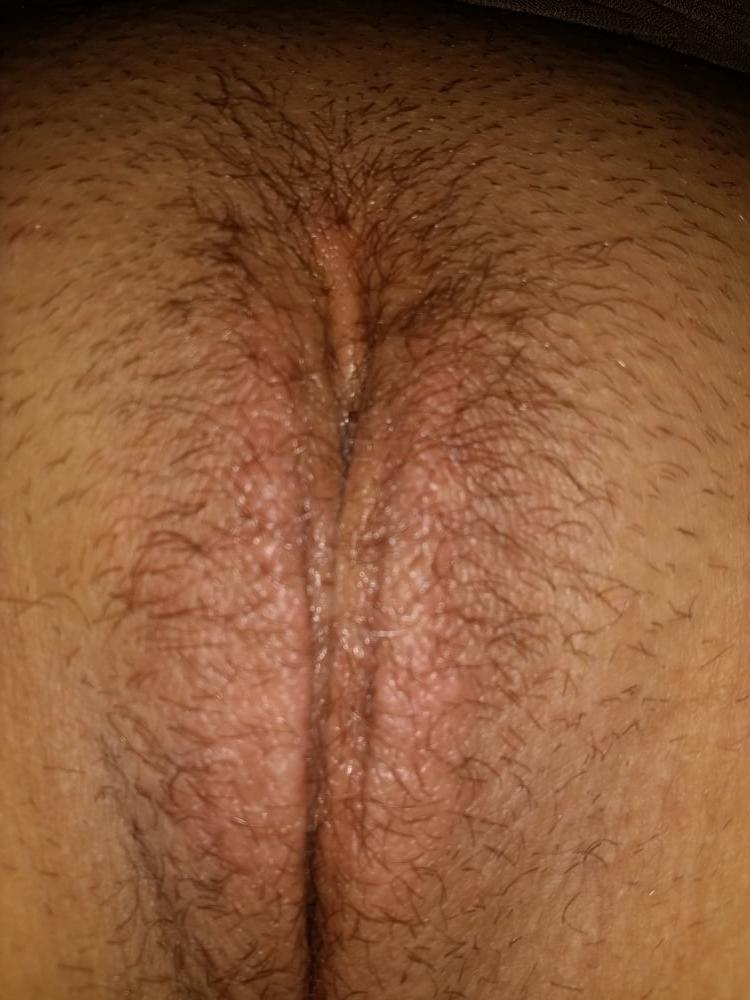 10P My wifes unshaved pussy