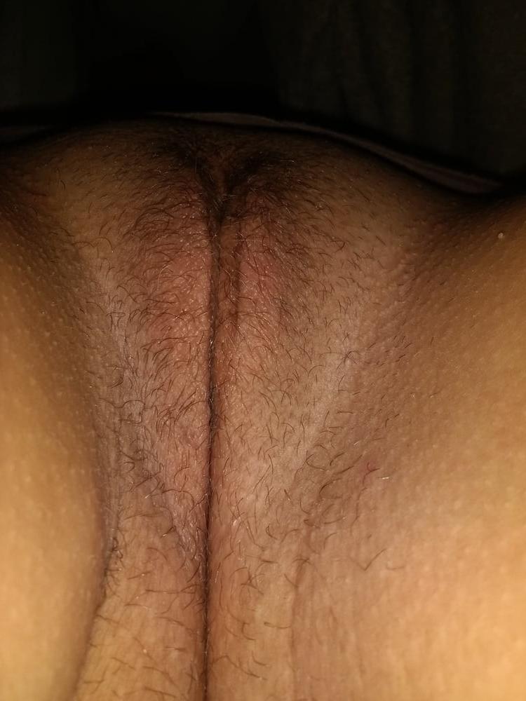 10P My wifes unshaved pussy