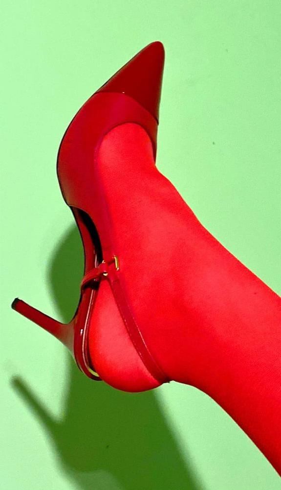 13P My red nylon-heels