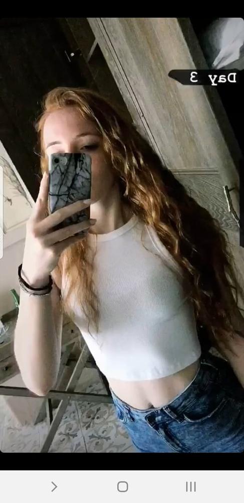 19P Sexy red girl