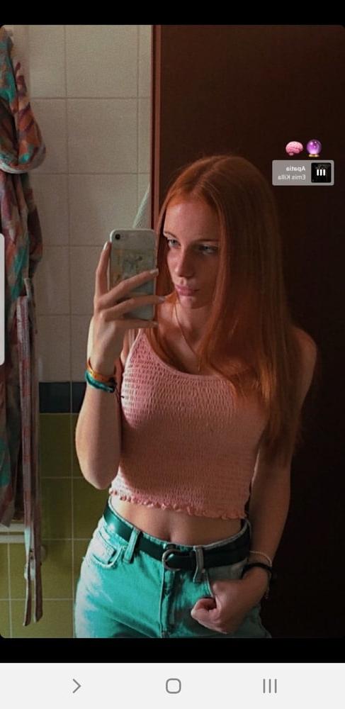 19P Sexy red girl