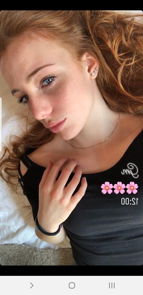 19P Sexy red girl