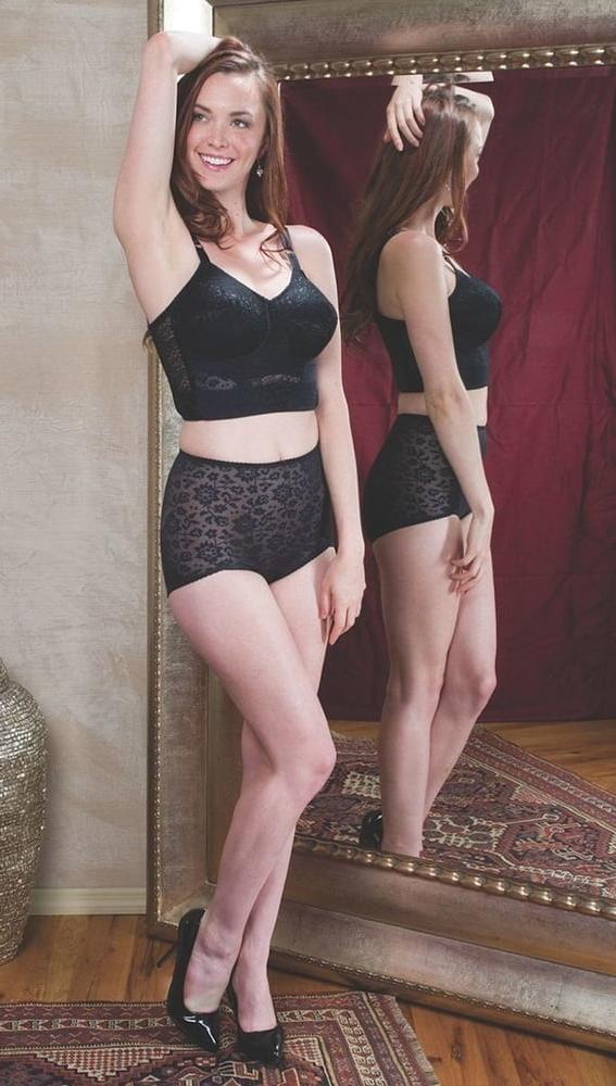 25P Black lace panties