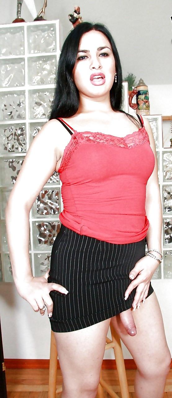 25P Would you tongue them in public?