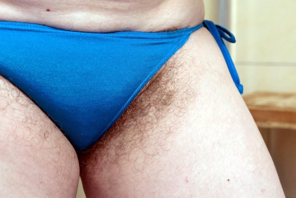 14P Hairy Mature in the Shower