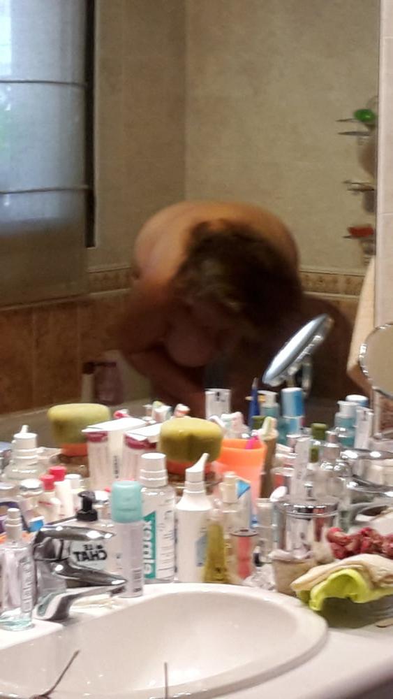 11P MY FEMALE TO THE SHOWER