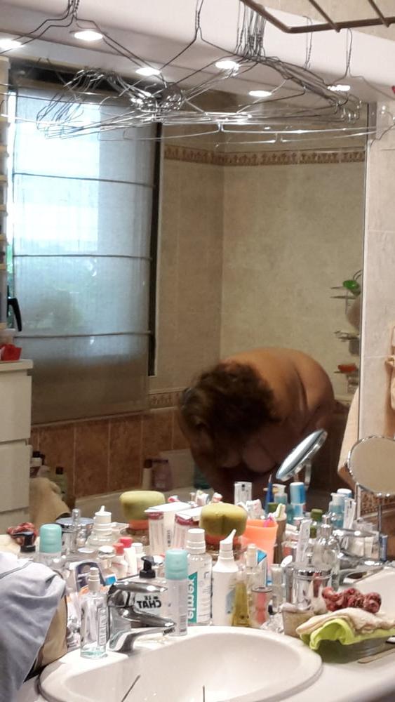 11P MY FEMALE TO THE SHOWER
