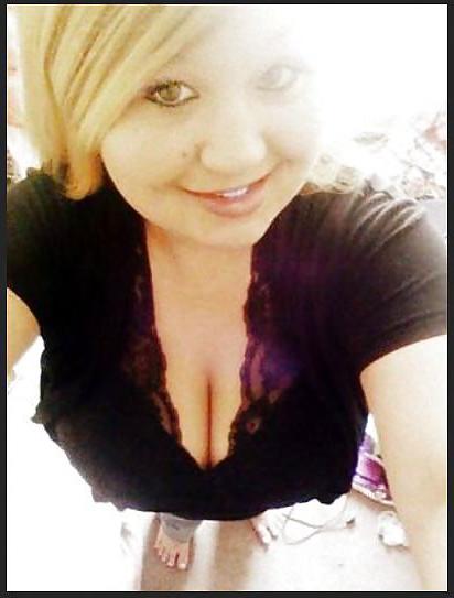 25P Teen Cleavage - Dressed