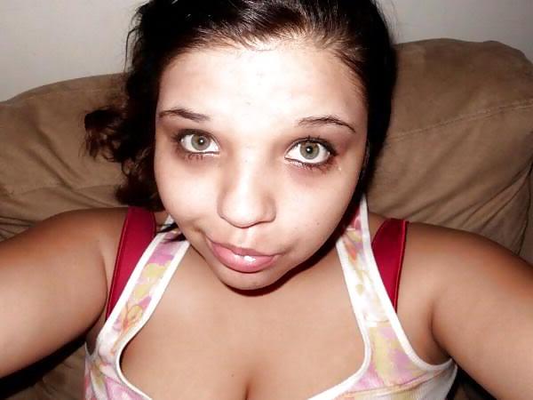 25P Teen Cleavage - Dressed