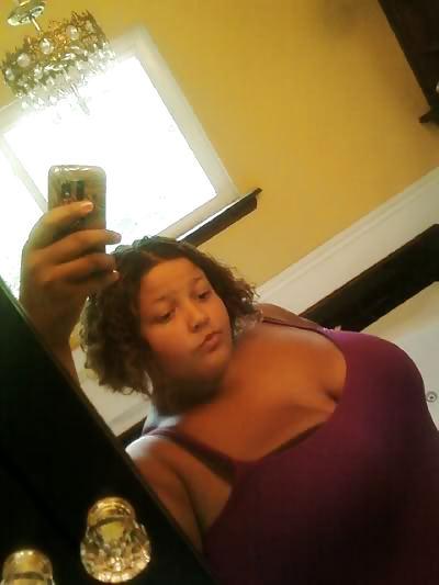 25P Teen Cleavage - Dressed
