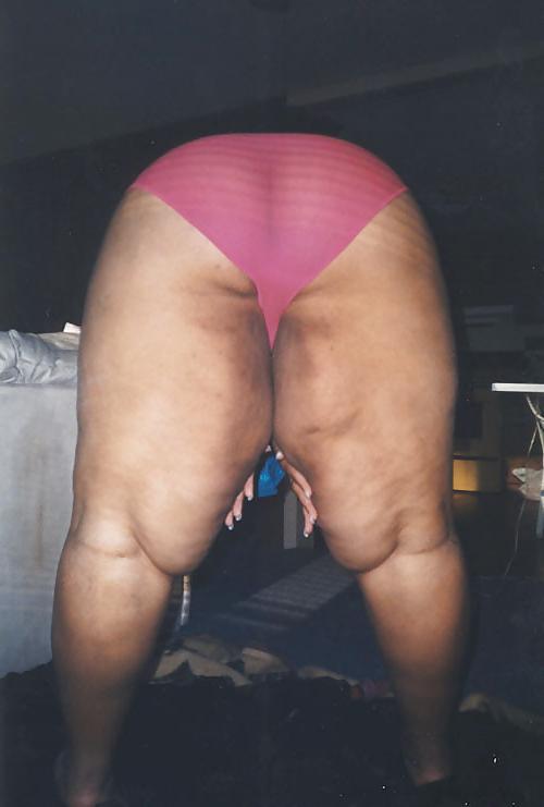 12P Mature ebony BBW ass
