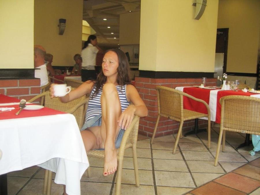 25P women showing off their pussy or breast in restaurant