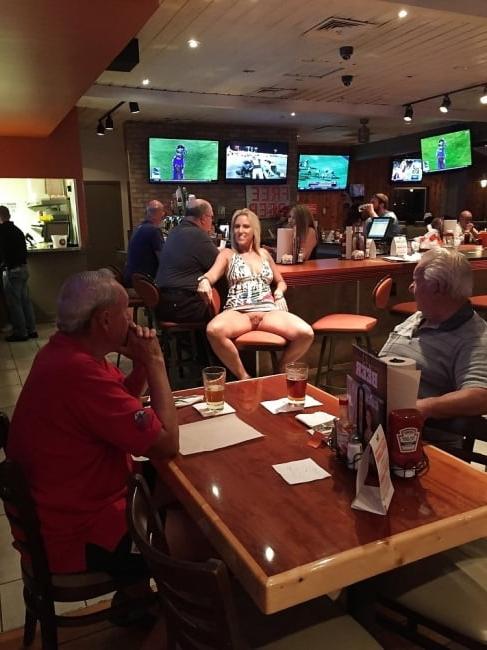 25P women showing off their pussy or breast in restaurant