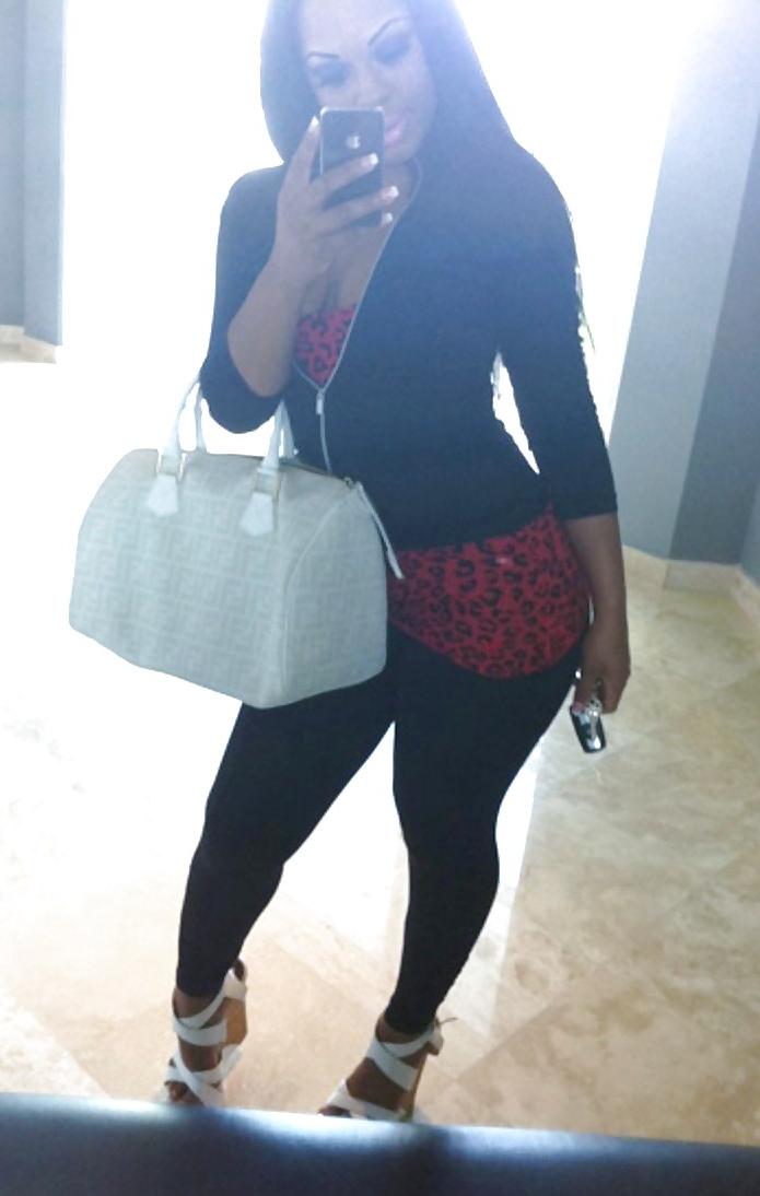 25P Wide Hips and Sexy Asses (Black Edition) Vol. IV