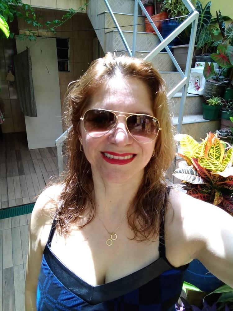 20P Simple and sexy gorgeous milf