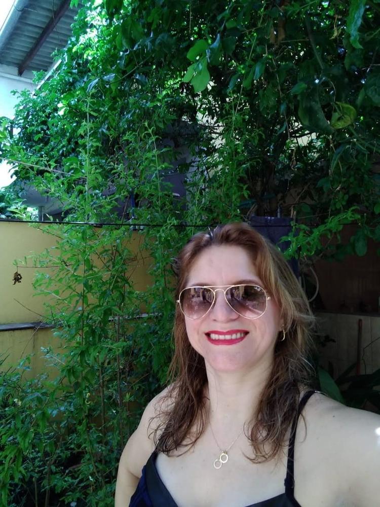 20P Simple and sexy gorgeous milf