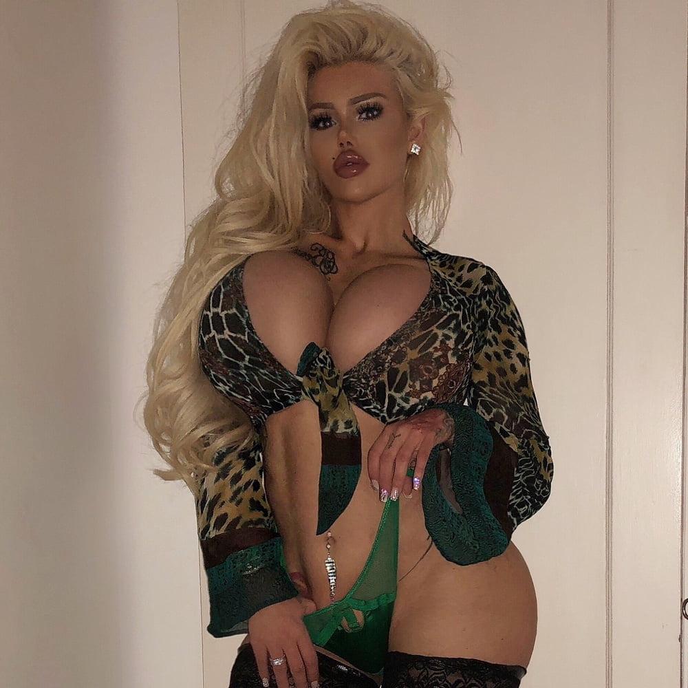 24P Fetish Makeup 5