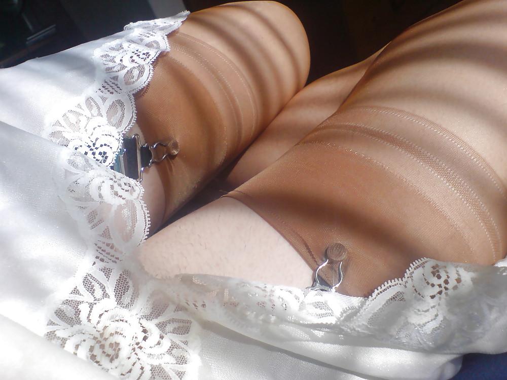 14P White slip
