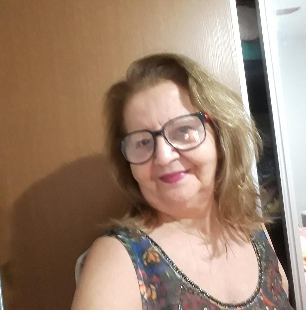 23P Sensual grandma