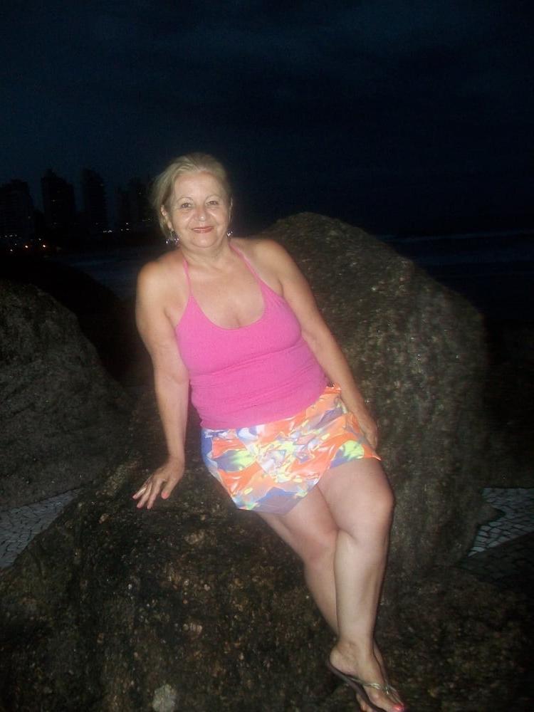 23P Sensual grandma