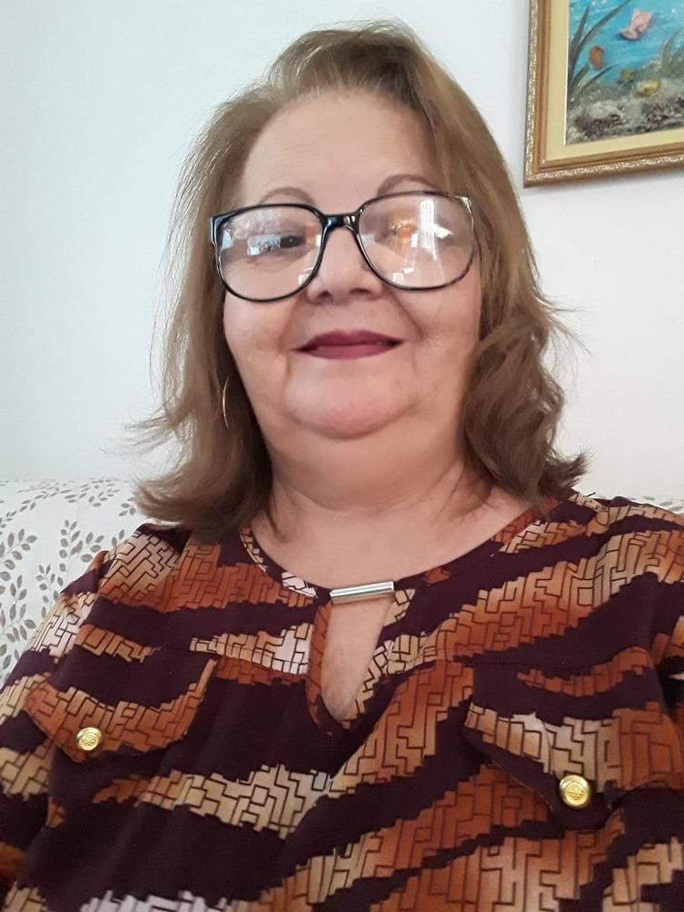 23P Sensual grandma