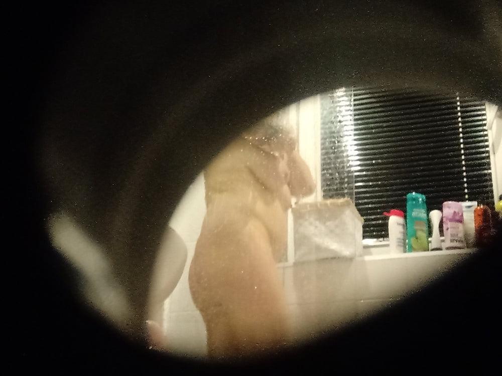 23P Milf wife Anette voyeur shower challenge