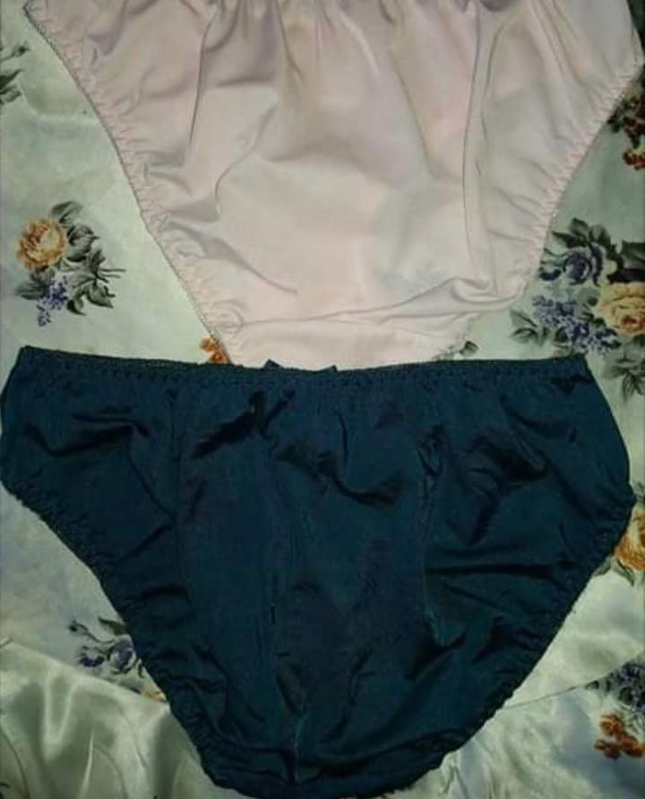8P Sri lankan Lady Panty Show 1