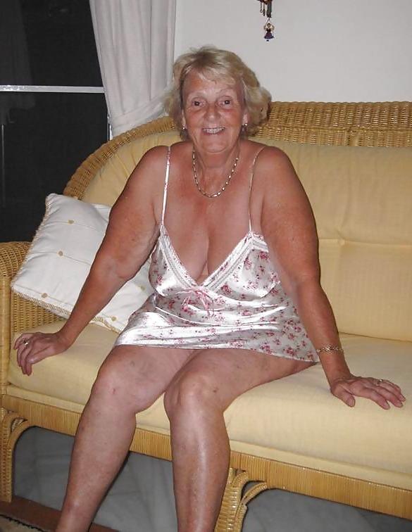 20P Busty women 157 (Underwear special)