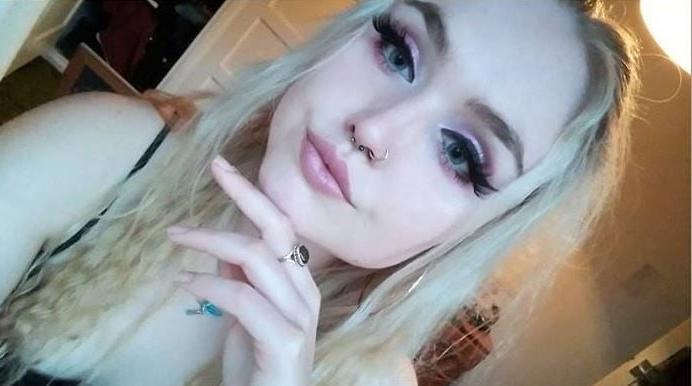 25P Makeup fetish 72