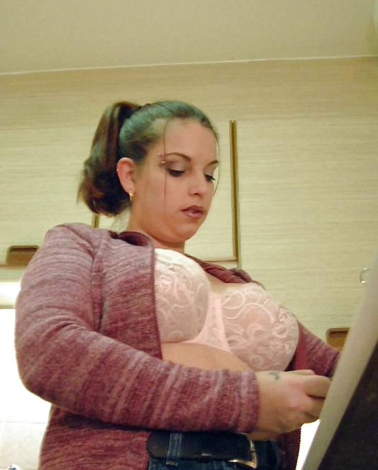 25P Cleavage Queens 2.0