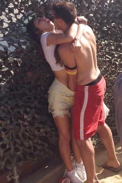 25P Fun In Public ( sex and flashers)