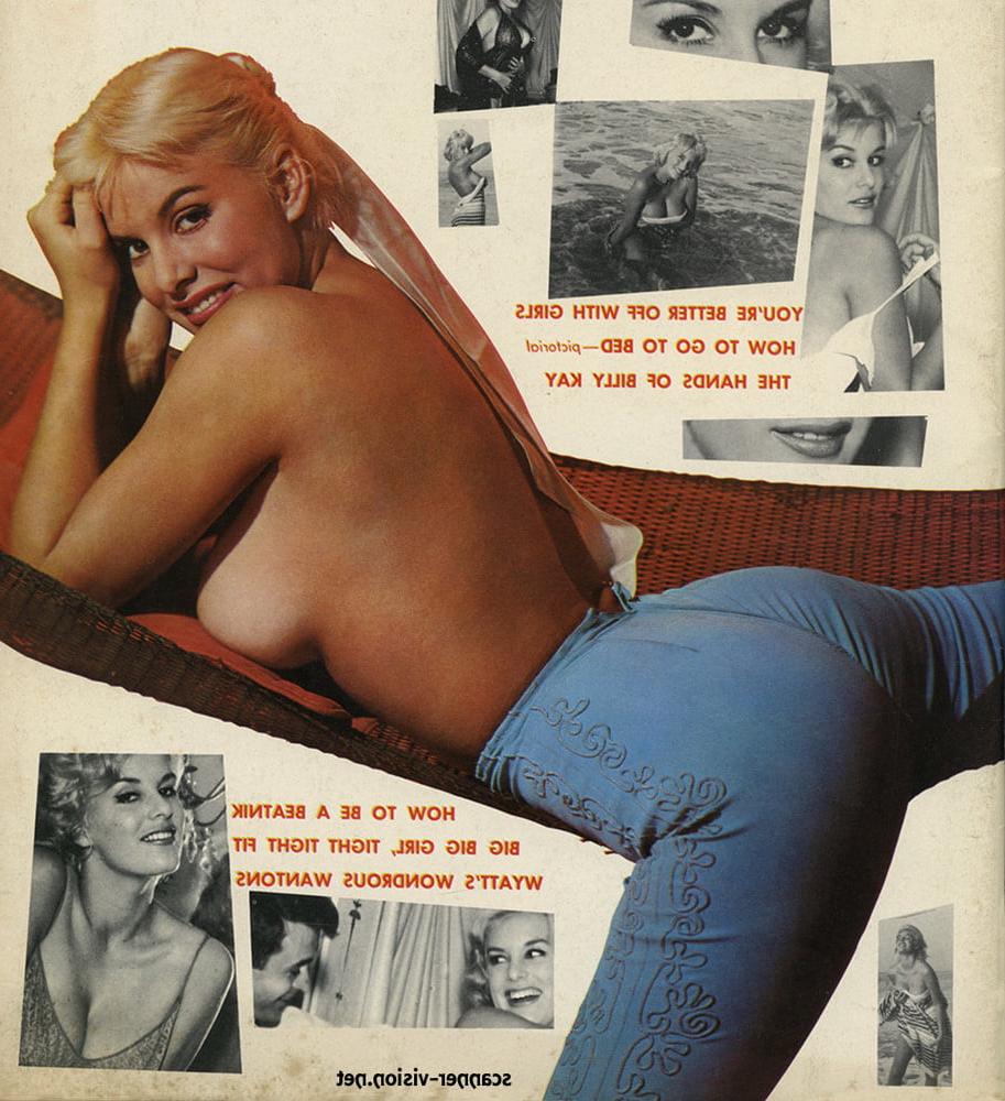 25P Busty Retro Models