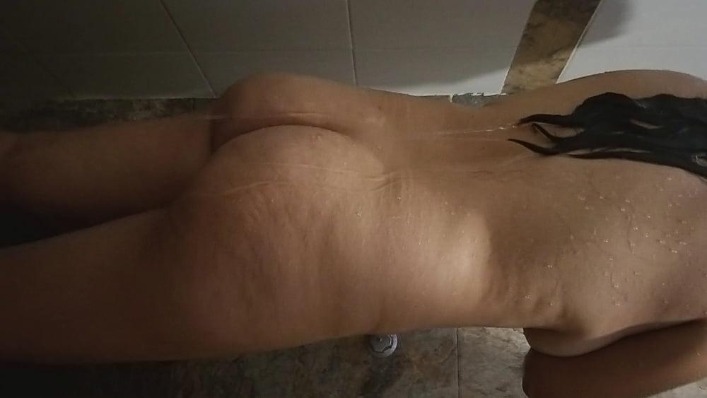 7P wife shower real voyeur
