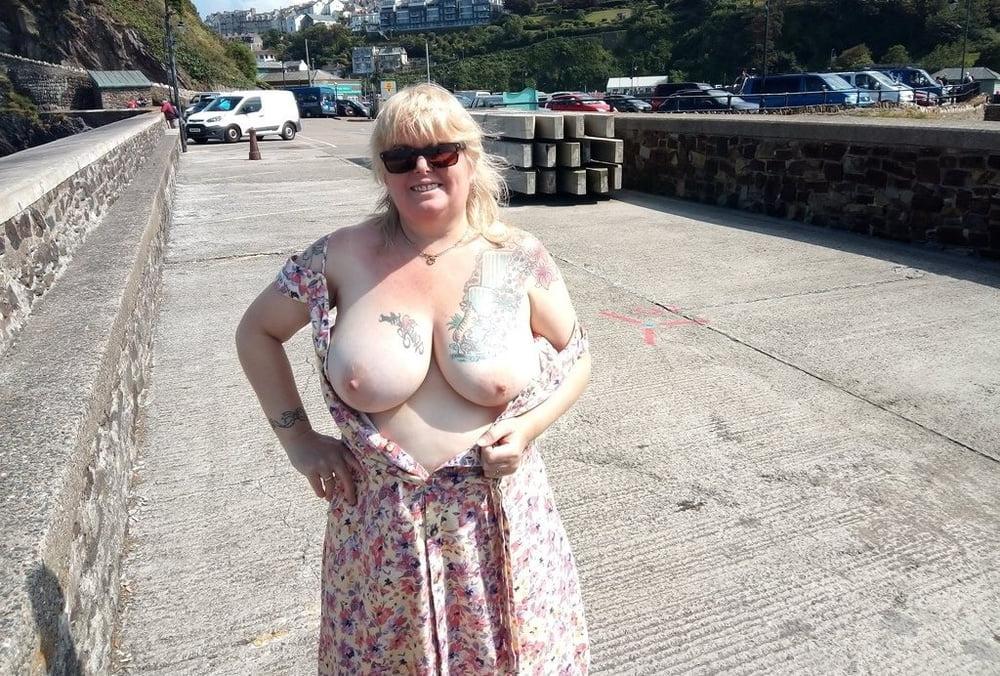 25P Sharon Gorgeous Tattooed Tits..