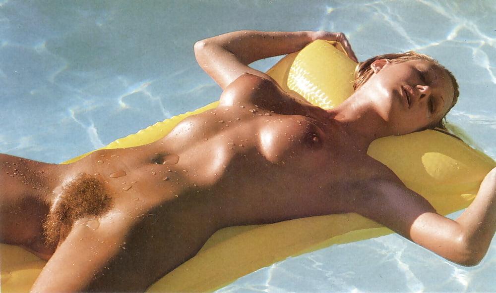 25P Retro Cuties - Vol. 129