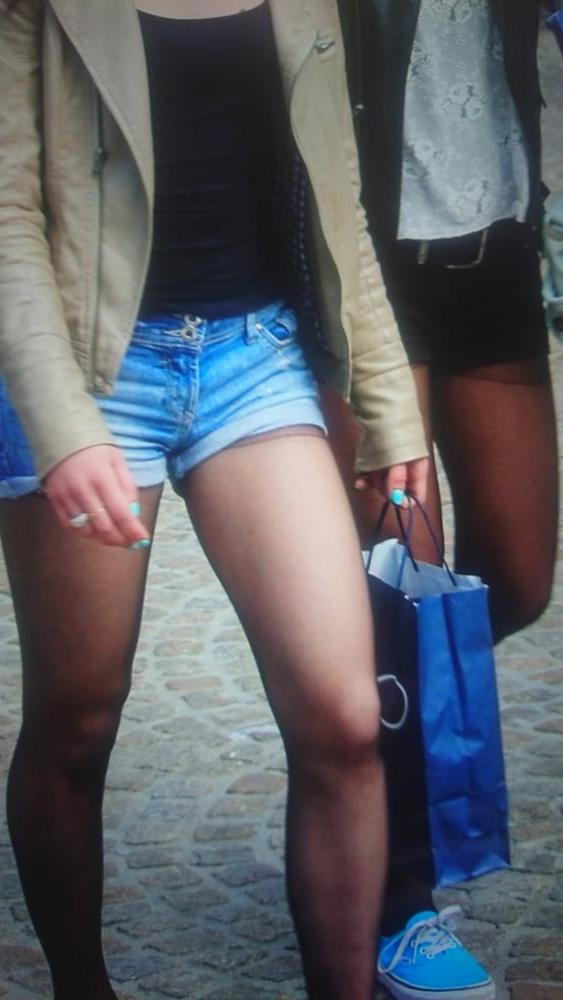 10P Pantyhose panty marked area in public