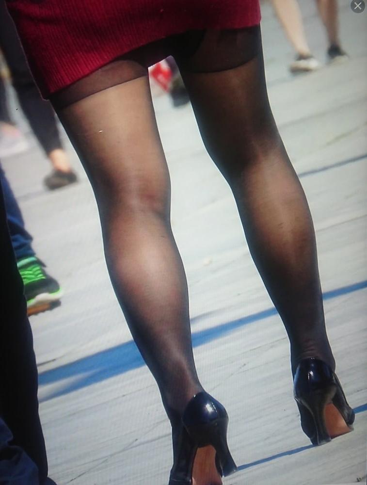 10P Pantyhose panty marked area in public