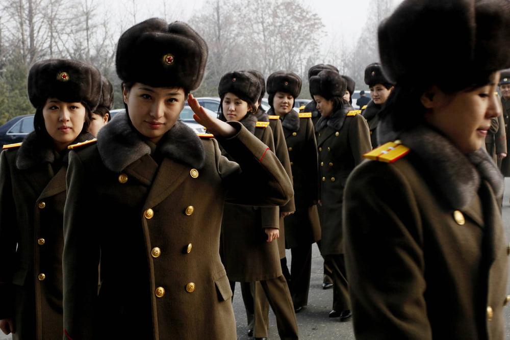 8P HOT NORTH KOREAN GIRLS! 2