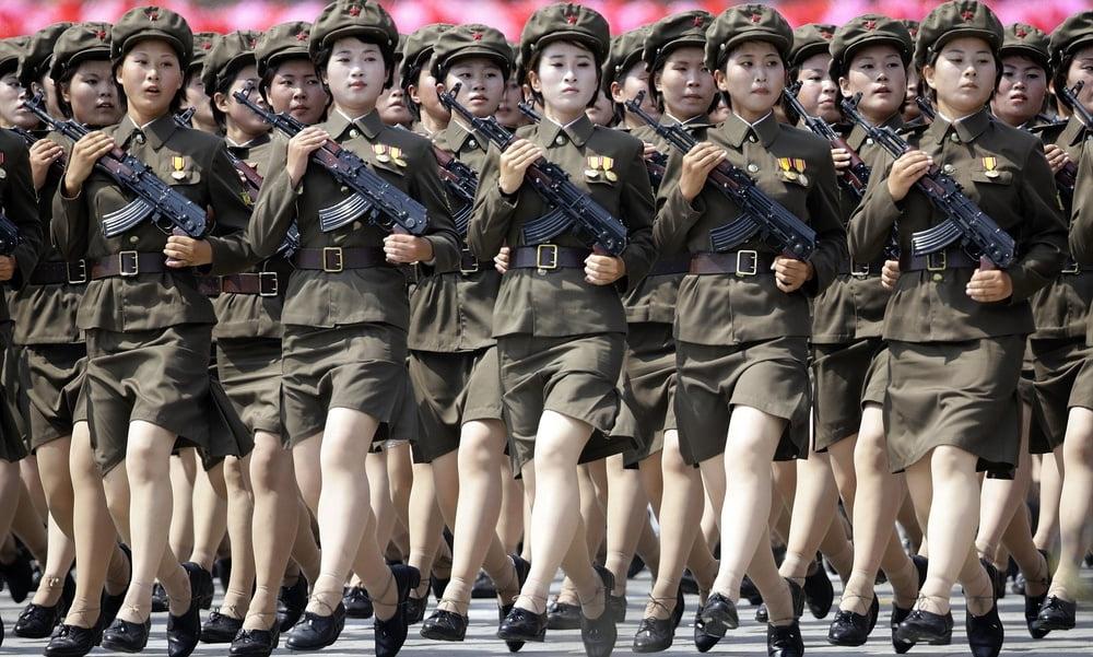 8P HOT NORTH KOREAN GIRLS! 2