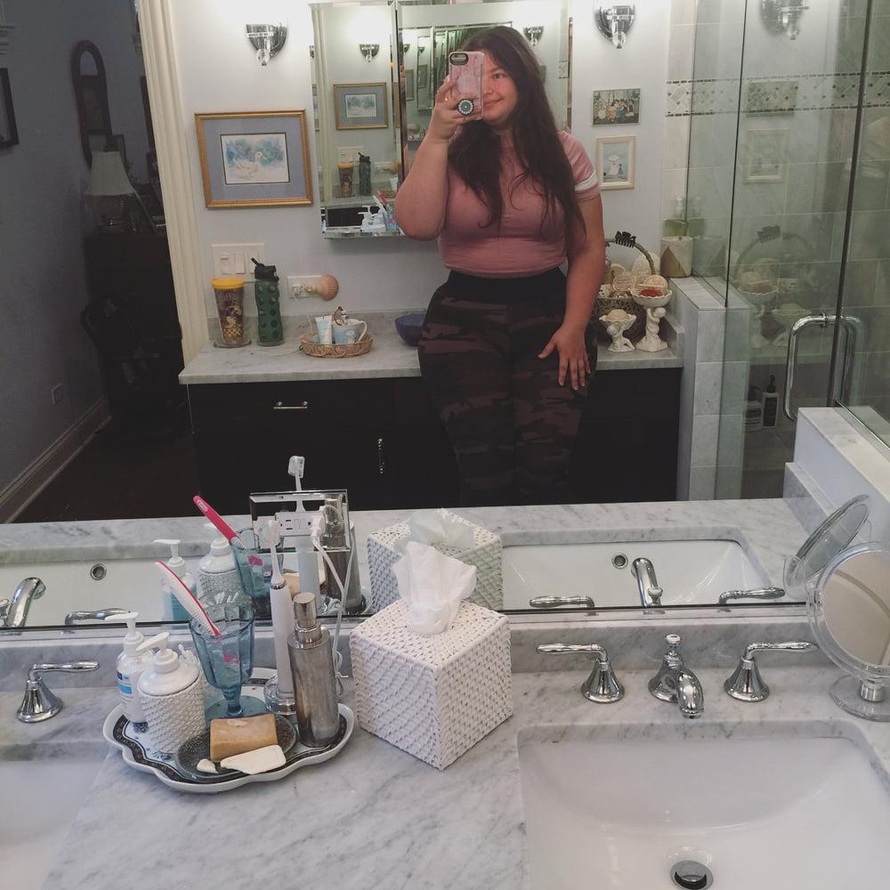 25P bethy red non-nude