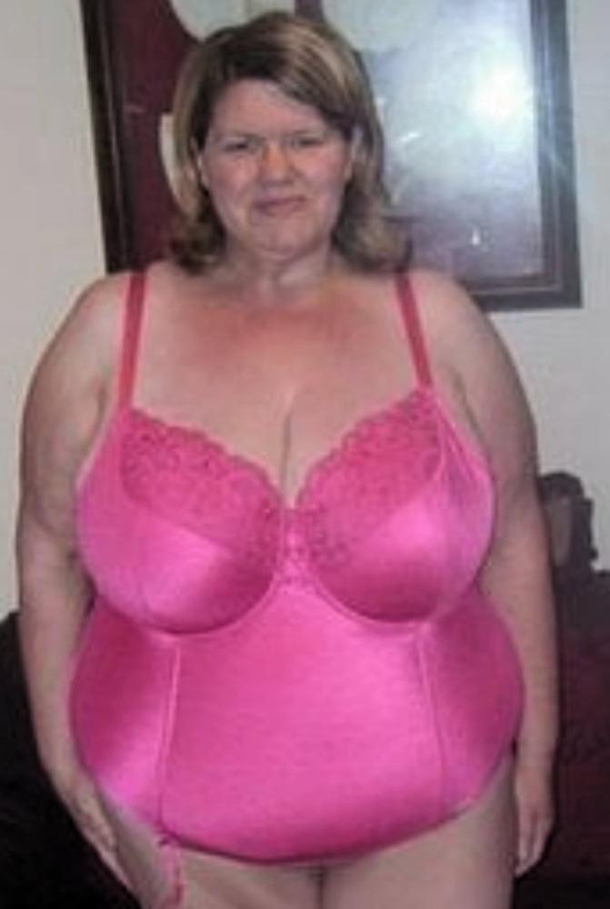 25P more grannies  in underwear