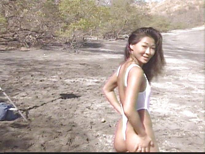 25P Retro Asian Pornstar Kitty Yung Classic Collection