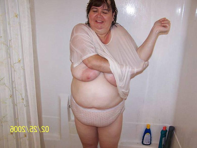 18P Bbw Milf in the shower