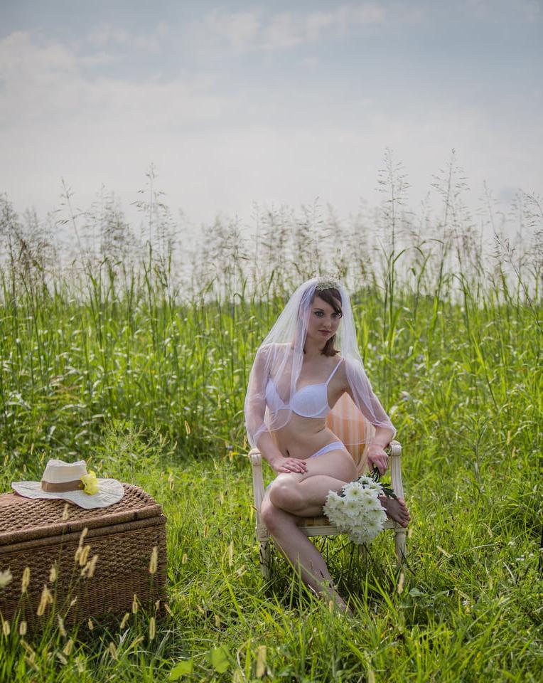 25P Sarah Nature Boudoir