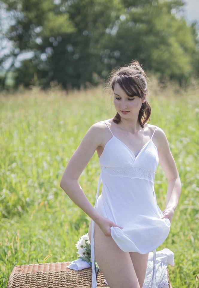 25P Sarah Nature Boudoir