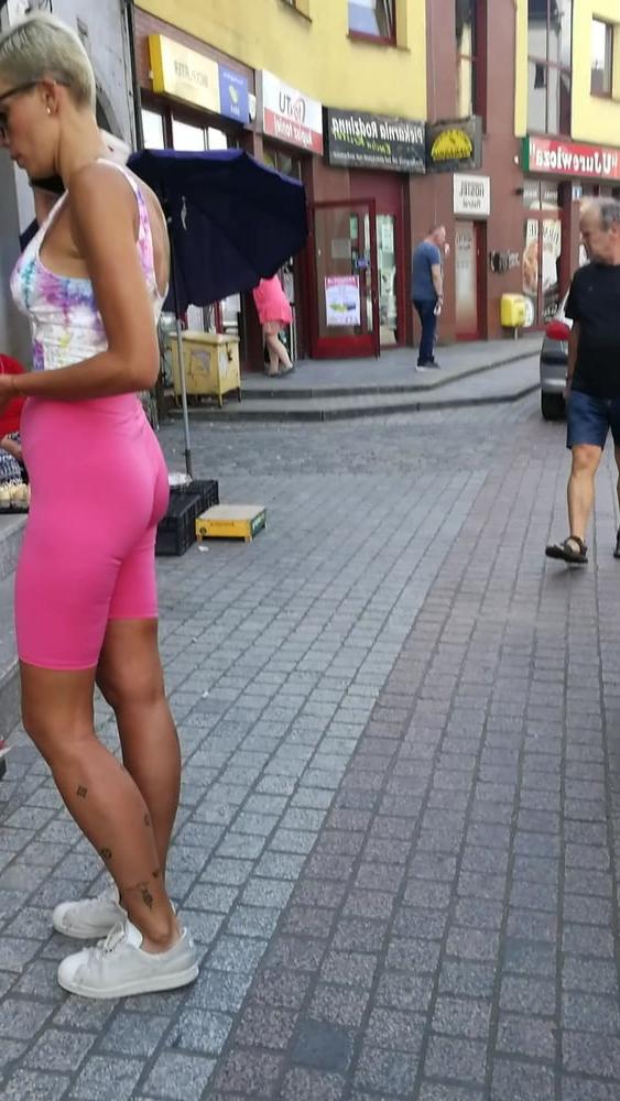 7P Fit short hair polish milf ass