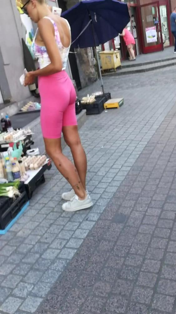 7P Fit short hair polish milf ass