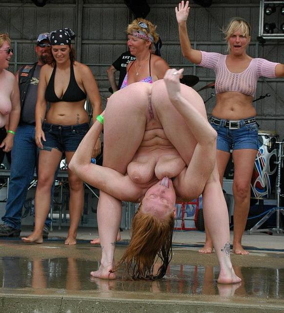 17P Sexy whores in public (part 55)